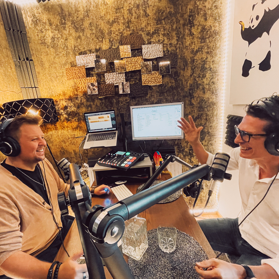 theangryteddy-socialmedia-podcasting-5 theangryteddy-socialmedia-podcasting-5